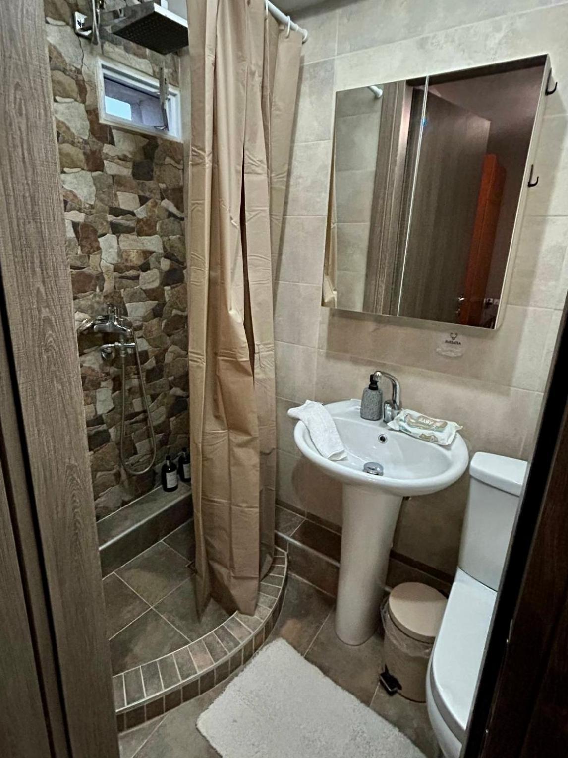 סרס Sunny Apartment 1 מראה חיצוני תמונה